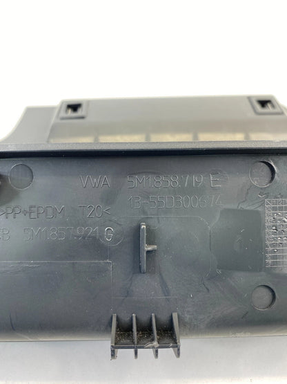 2009-2017 VOLKSWAGEN TIGUAN GLOVE BOX ASSEMBLY STORAGE COMPARTMENT 5M1858719E