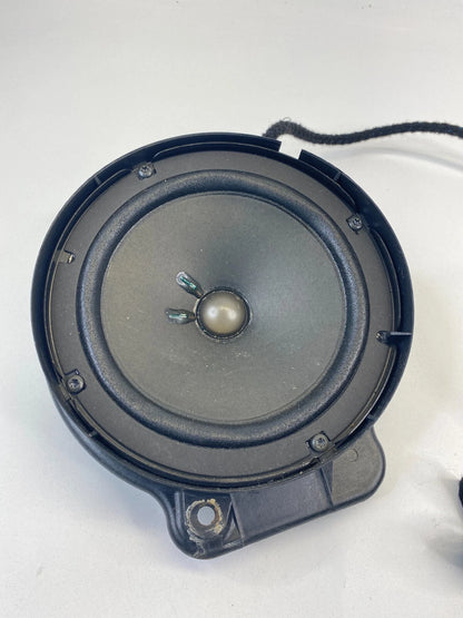 2000-2006 MERCEDES-BENZ S500 REAR RIGHT DOOR AUDIO SYSTEM SPEAKER 2208201602 OEM