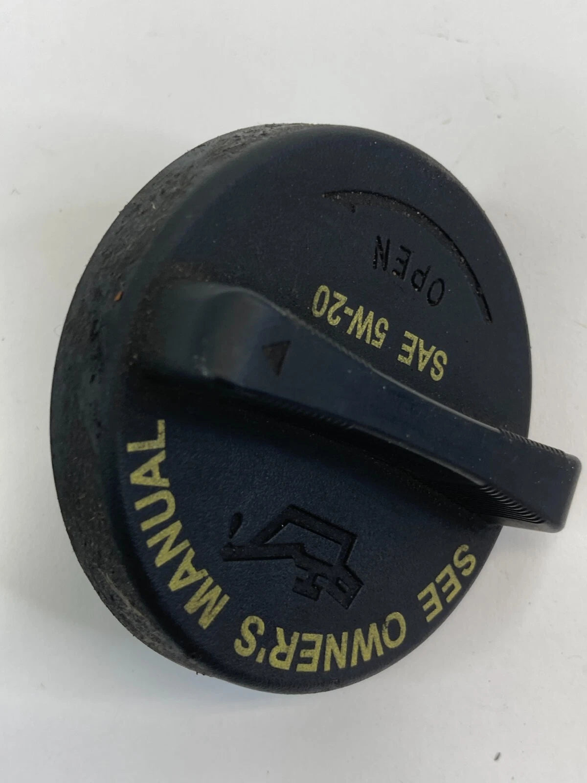 2010-2023 KIA FORTE 2.0L ENGINE OIL FILLER TANK CAP LID COVER SAE 5W-20 OEM