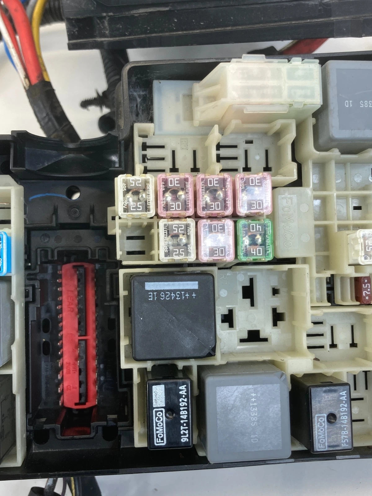 12-14 FORD FOCUS 2.0L FWD ENGINE FUSE BOX JUNCTION RELAY MODULE CV6T14K733 OEM