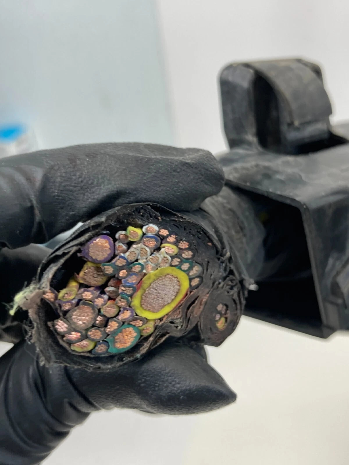 10-12 FORD FUSION 2.5L ENGINE COMPARTMENT FUSE RELAY JUNCTION BOX 6E5T14A003 OEM