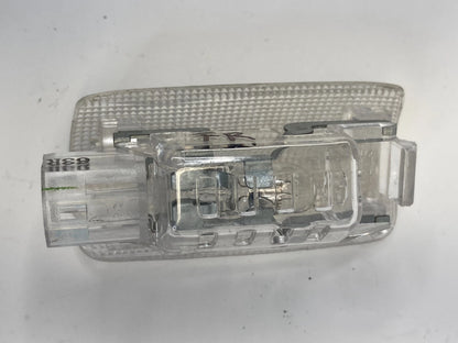 04-09 TOYOTA PRIUS FRONT RIGHT PASSENGER SIDE DOOR PANEL COURTESY LAMP LIGHT OEM