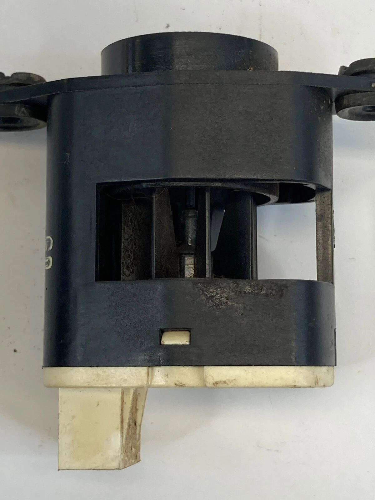 2006-2008 HYUNDAI SONATA INTERIOR AIR TEMP AMBIENT SENSOR SWITCH 97270-3KXXX OEM