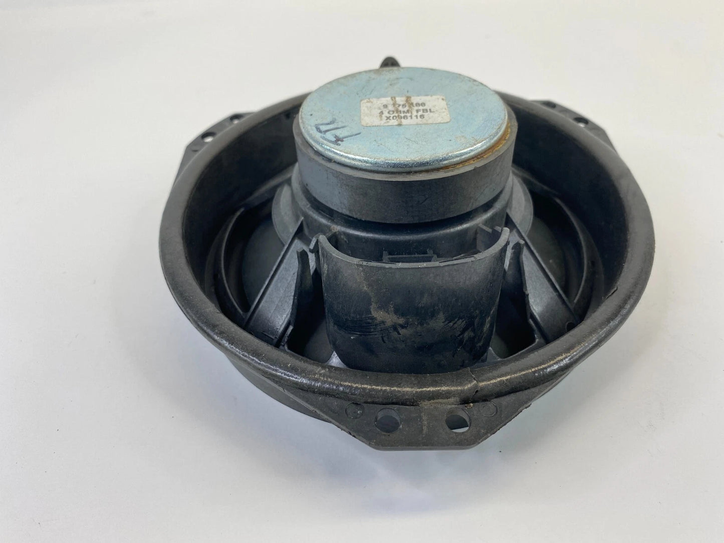 2002-2007 SATURN VUE FRONT RIGHT PASSENGER SIDE DOOR AUDIO SPEAKER 9175188 OEM