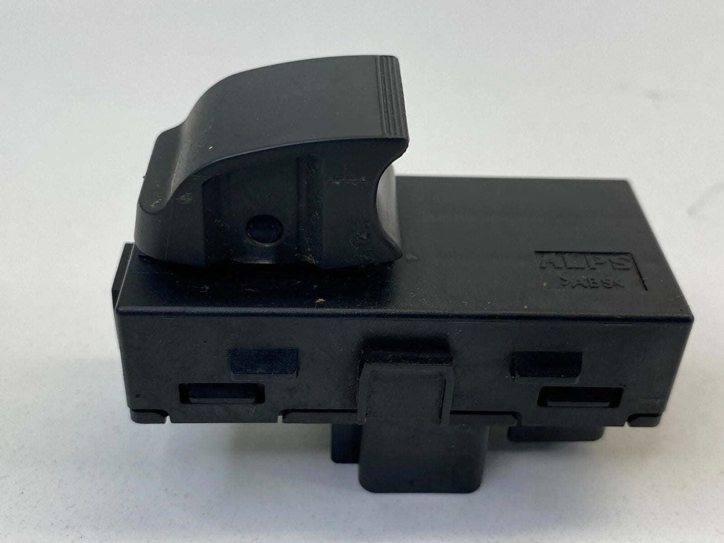 09-17 CHEVY TRAVERSE 07-11 HHR REAR LEFT DOOR WINDOW CONTROL SWITCH 22895546