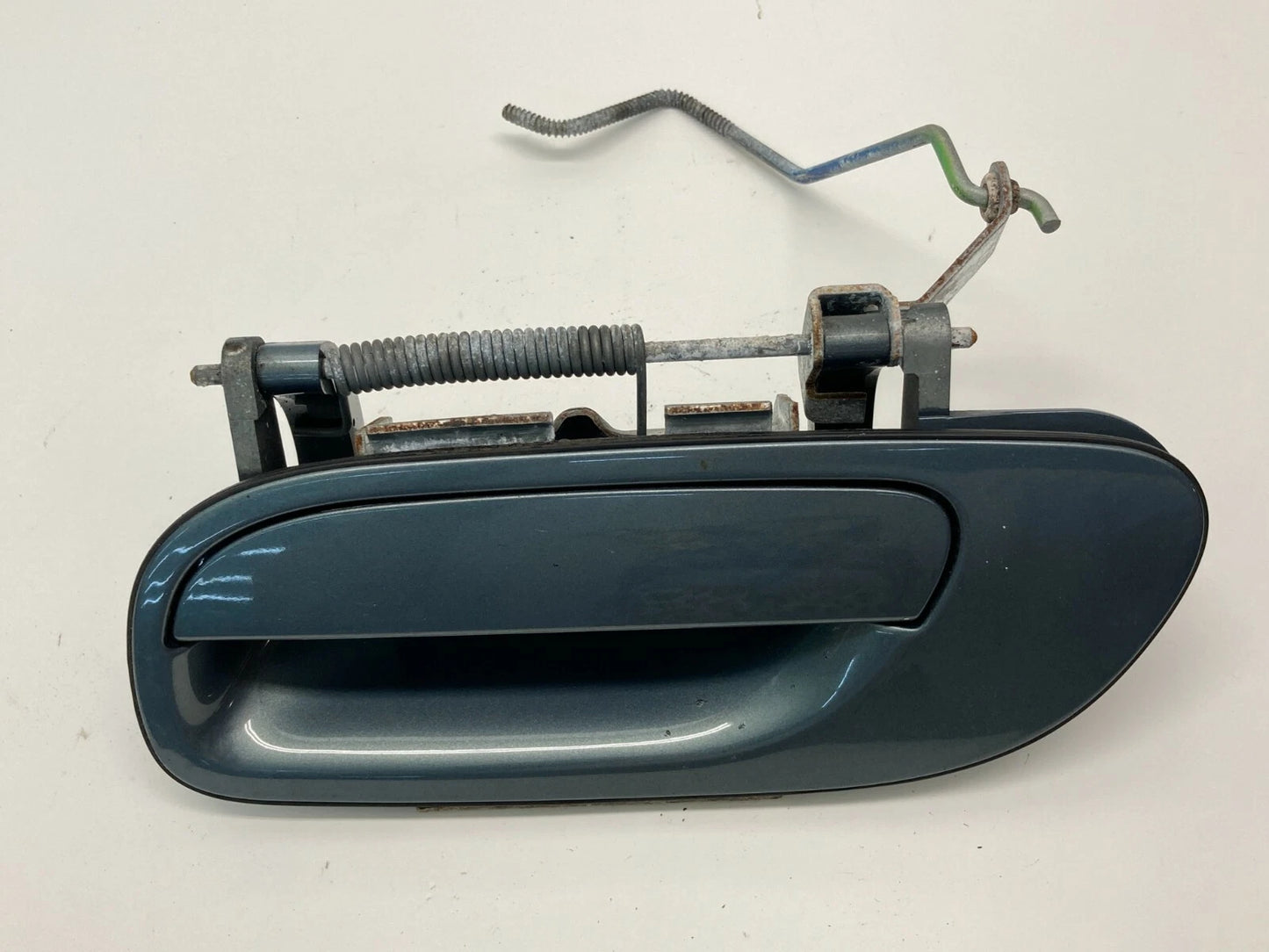 2001-2009 VOLVO S60 REAR LEFT SIDE OUTER EXTERIOR DOOR HANDLE ASSEMBLY 9159639