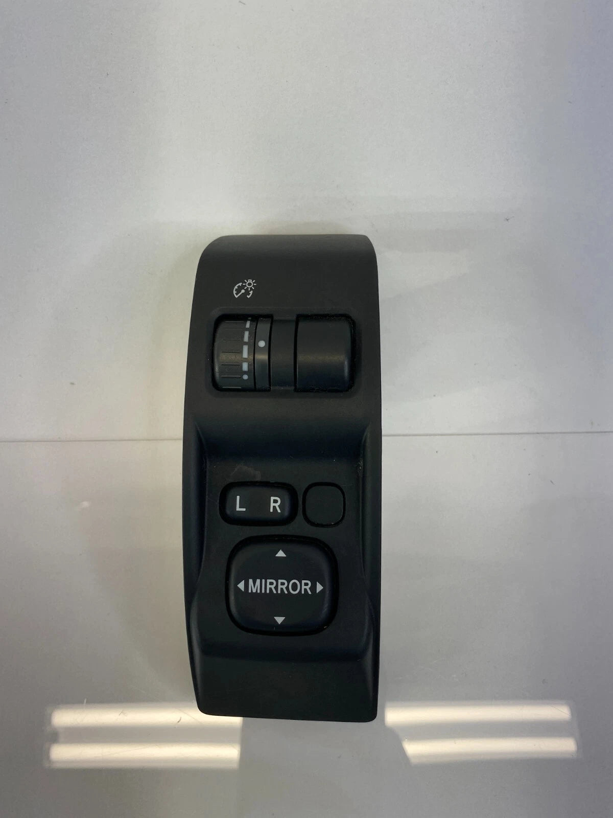08-11 SUBARU IMPREZA POWER MIRROR CONTROL SWITCH DIMMER LIGHT SWITCH 183606 OEM