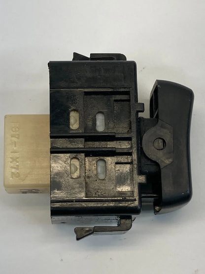 1996-1998 TOYOTA 4RUNNER FRONT RIGHT PASSENGER DOOR LOCK BUTTON SWITCH OEM