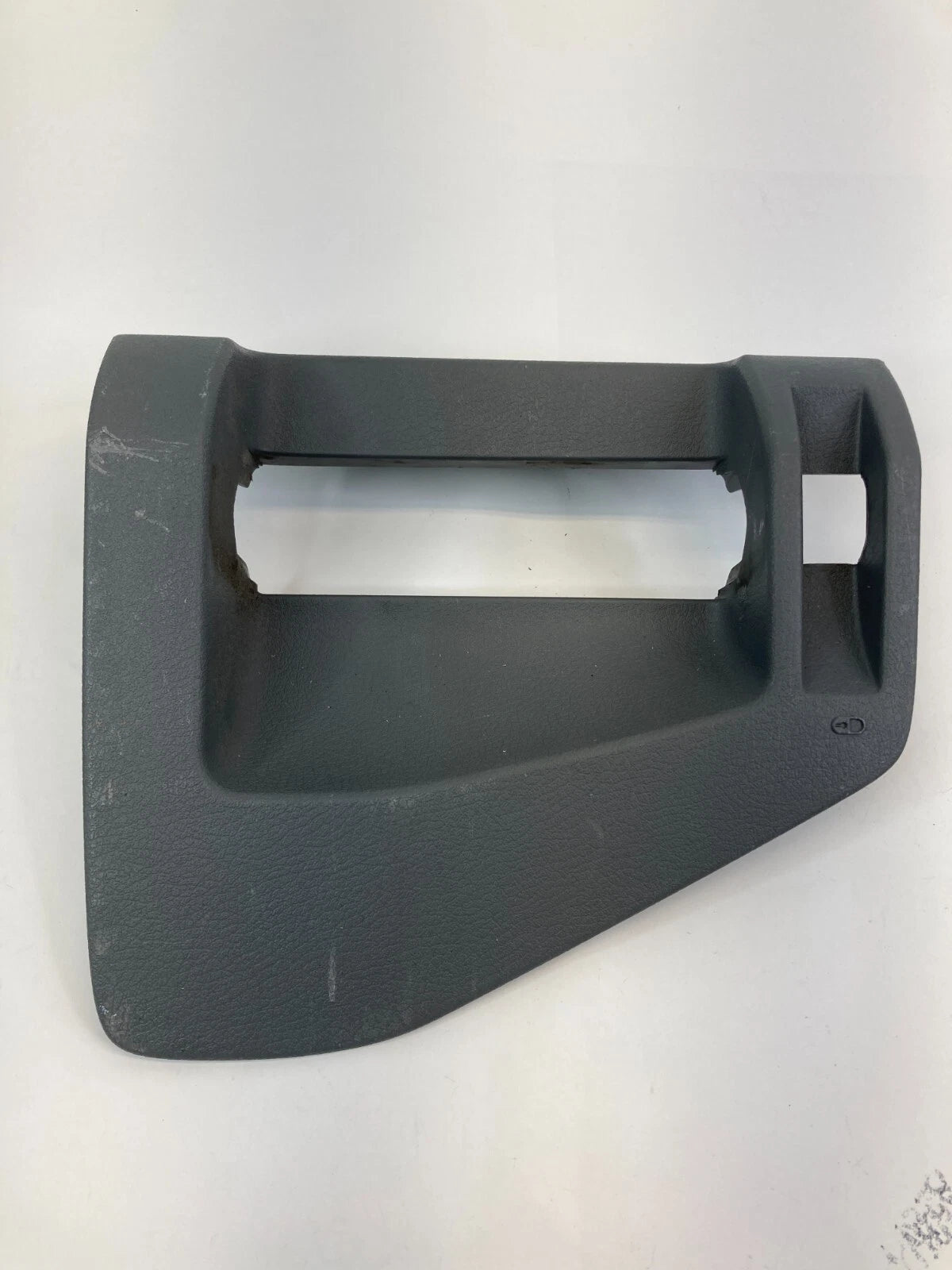 08-10 DODGE GRAND CARAVAN REAR RIGHT SLIDING DOOR INNER HANDLE BEZEL 1CU64TRMAD