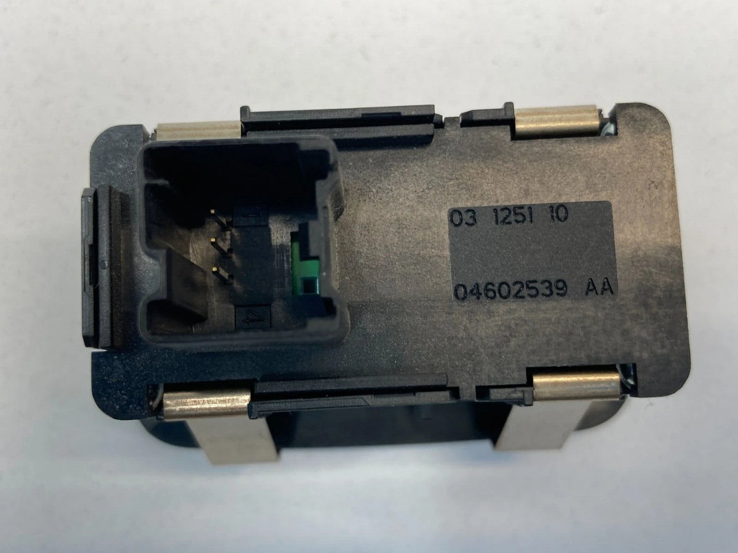 2008-2010 CHRYSLER TOWN & COUNTRY REAR LEFT BACK POWER WINDOW SWITCH 4602539AA