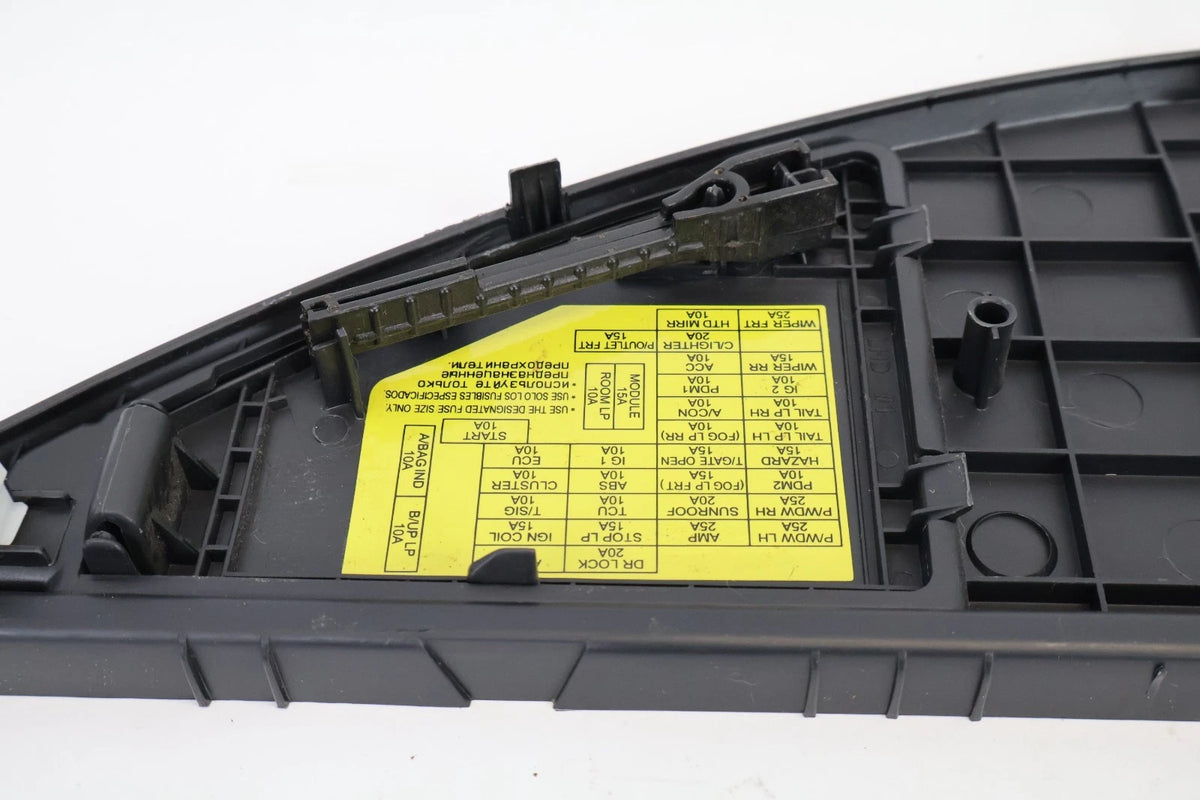 2010-2013 KIA SOUL DASH LEFT DRIVER SIDE END CAP COVER TRIM 84765-2K000