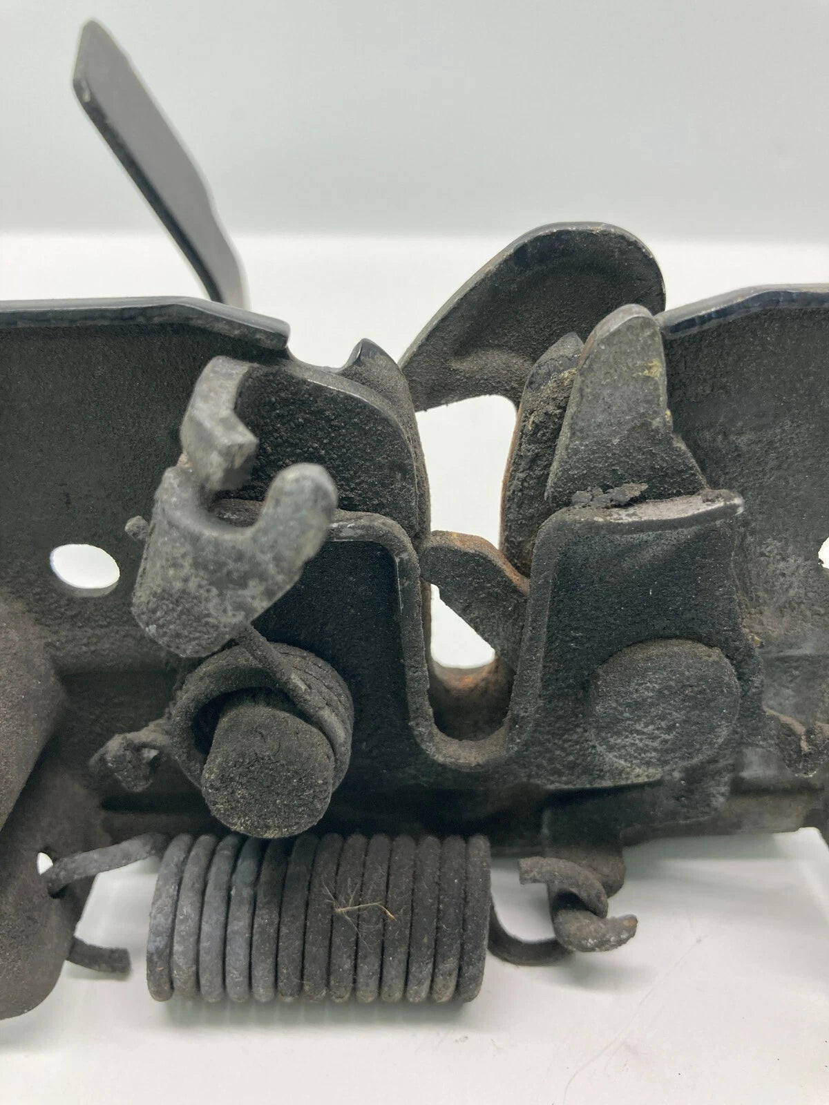 2007 2008 2009 2010 2011 2012 DODGE CALIBER FRONT HOOD LATCH LOCK RELEASE OEM