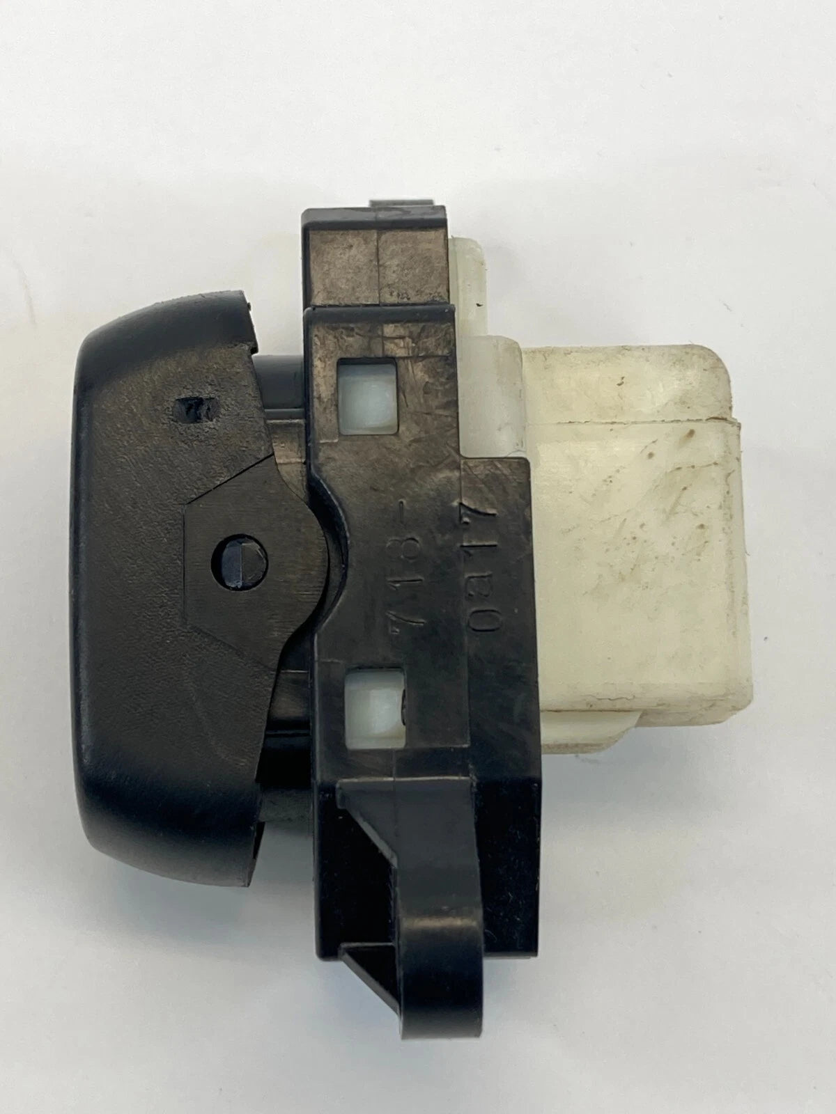 2006-2015 MAZDA5 MAZDA 5 FRONT RIGHT PASSENGER DOOR LOCK BUTTON SWITCH OEM