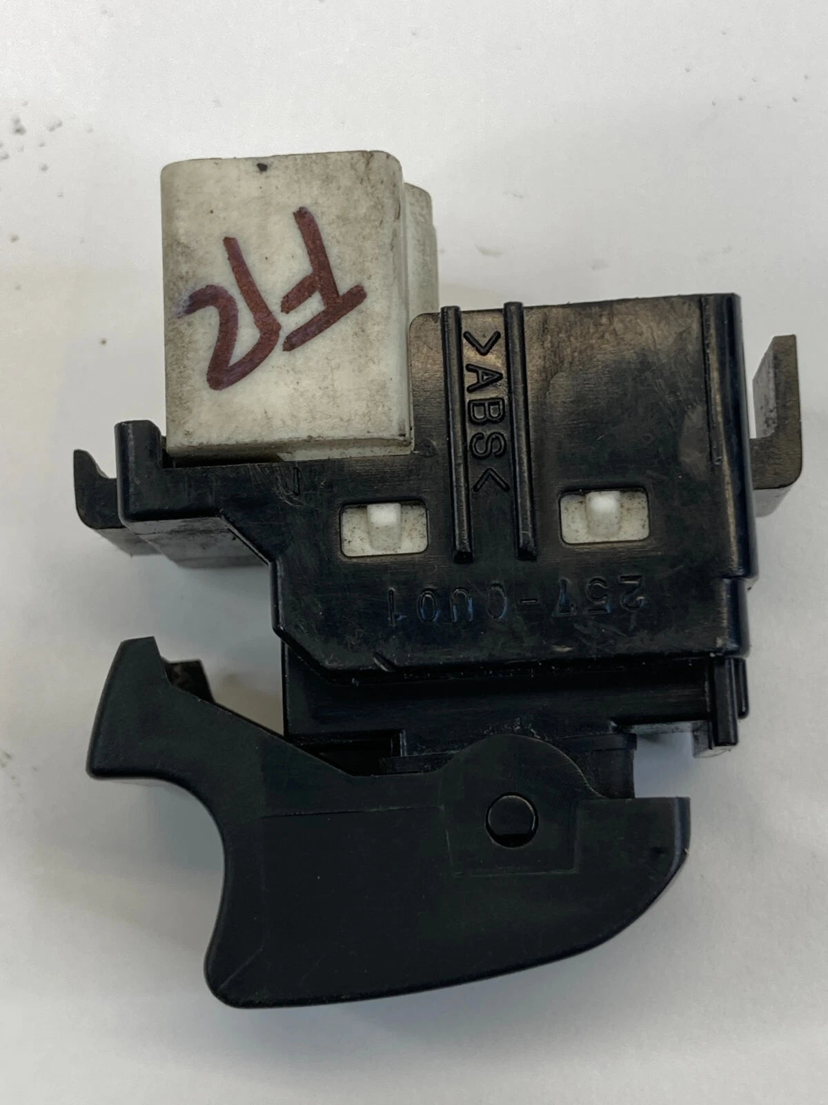 1993-2008 TOYOTA COROLLA REAR RIGHT SIDE DOOR POWER WINDOW SWITCH BUTTON OEM