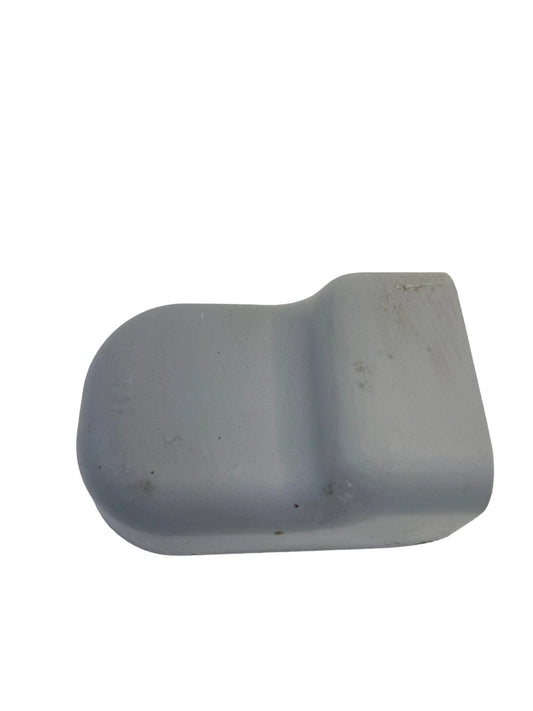 2006-2008 HYUNDAI SONATA SEDAN LEFT INNER SIDE FRONT LEFT SEAT TRACK COVER TRIM