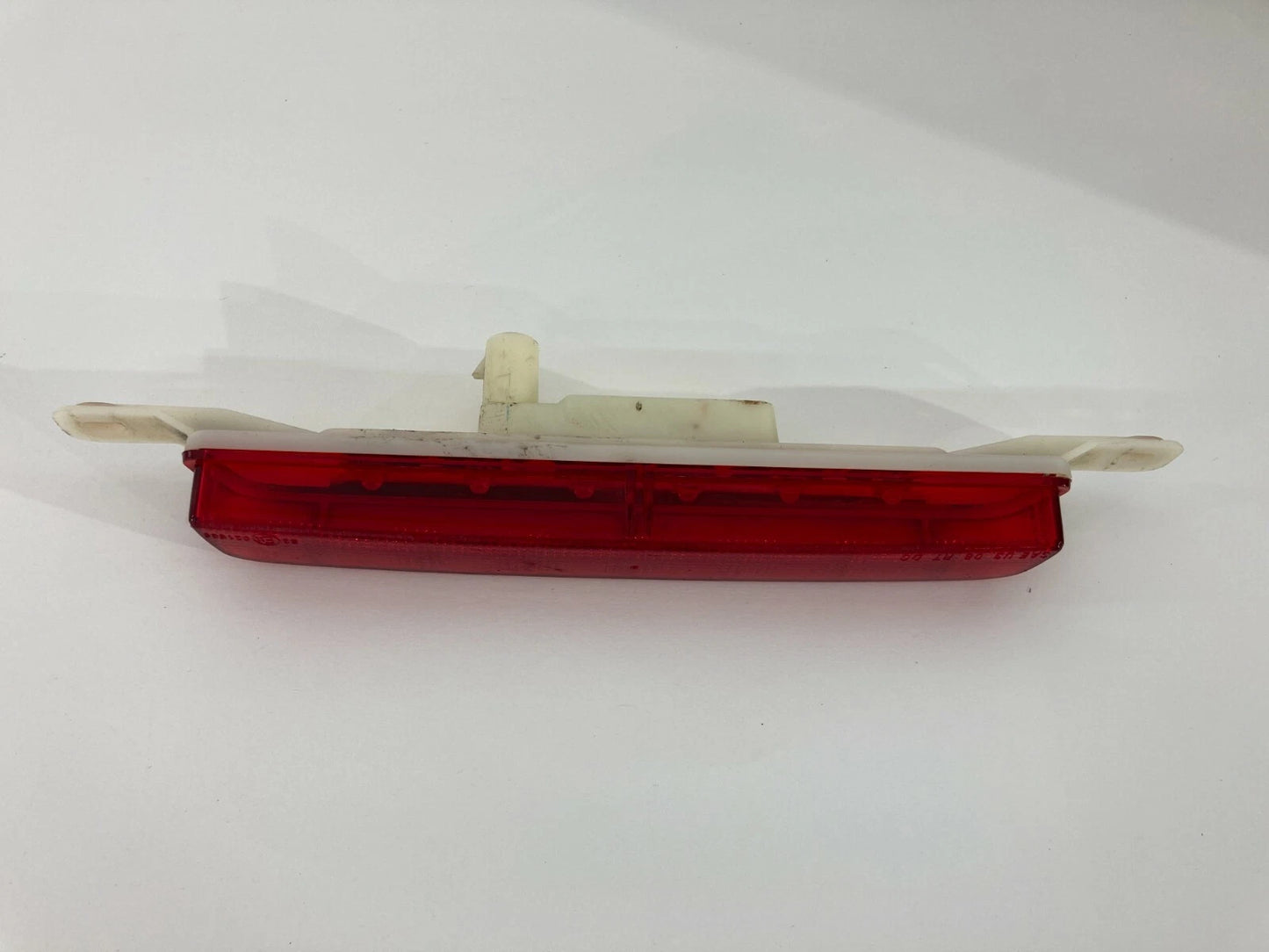 2009-2014 VOLKSWAGEN ROUTAN REAR HIGH 3RD THIRD BRAKE LIGHT STOP LAMP MOUNT OEM