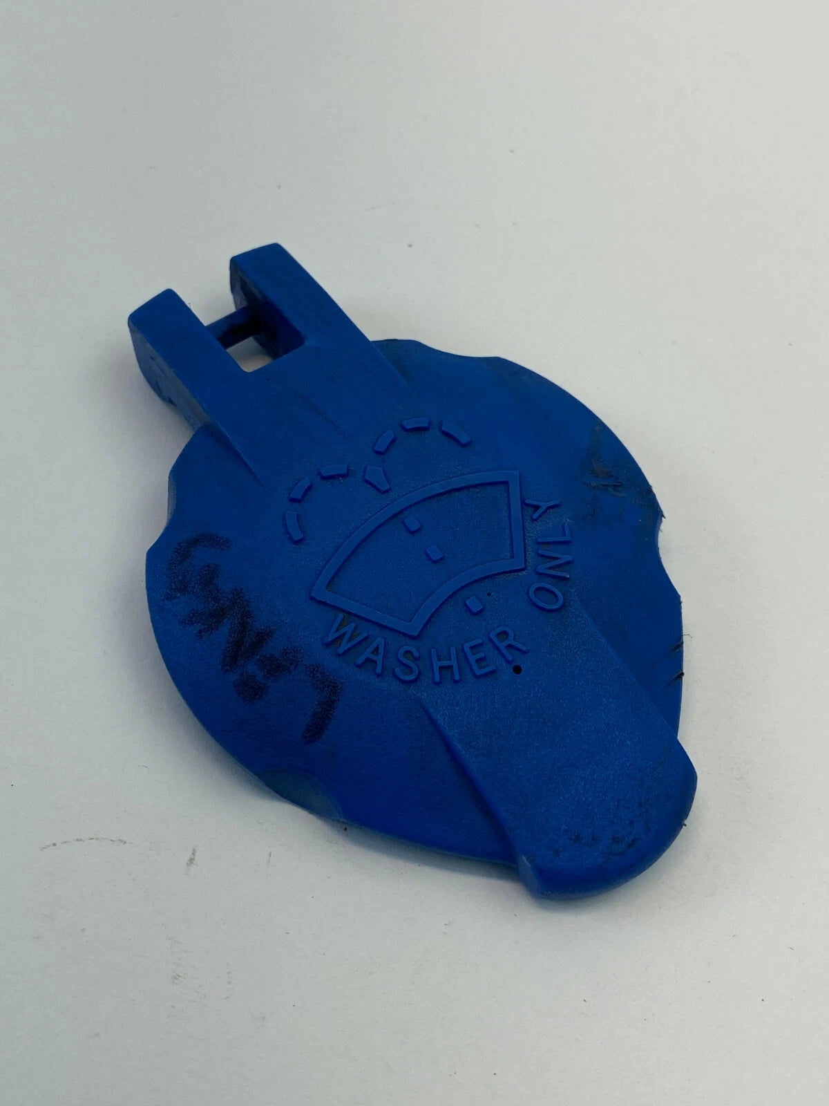 06-10 HYUNDAI ELANTRA SEDAN WINDSHIELD WIPER WASHER FLUID RESERVOIR TANK CAP TOP