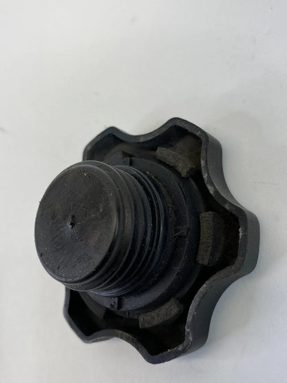 2004 04 DODGE CARAVAN 3.3L V6 A/T ENGINE OIL FILLER FLUID TANK CAP COVER OEM