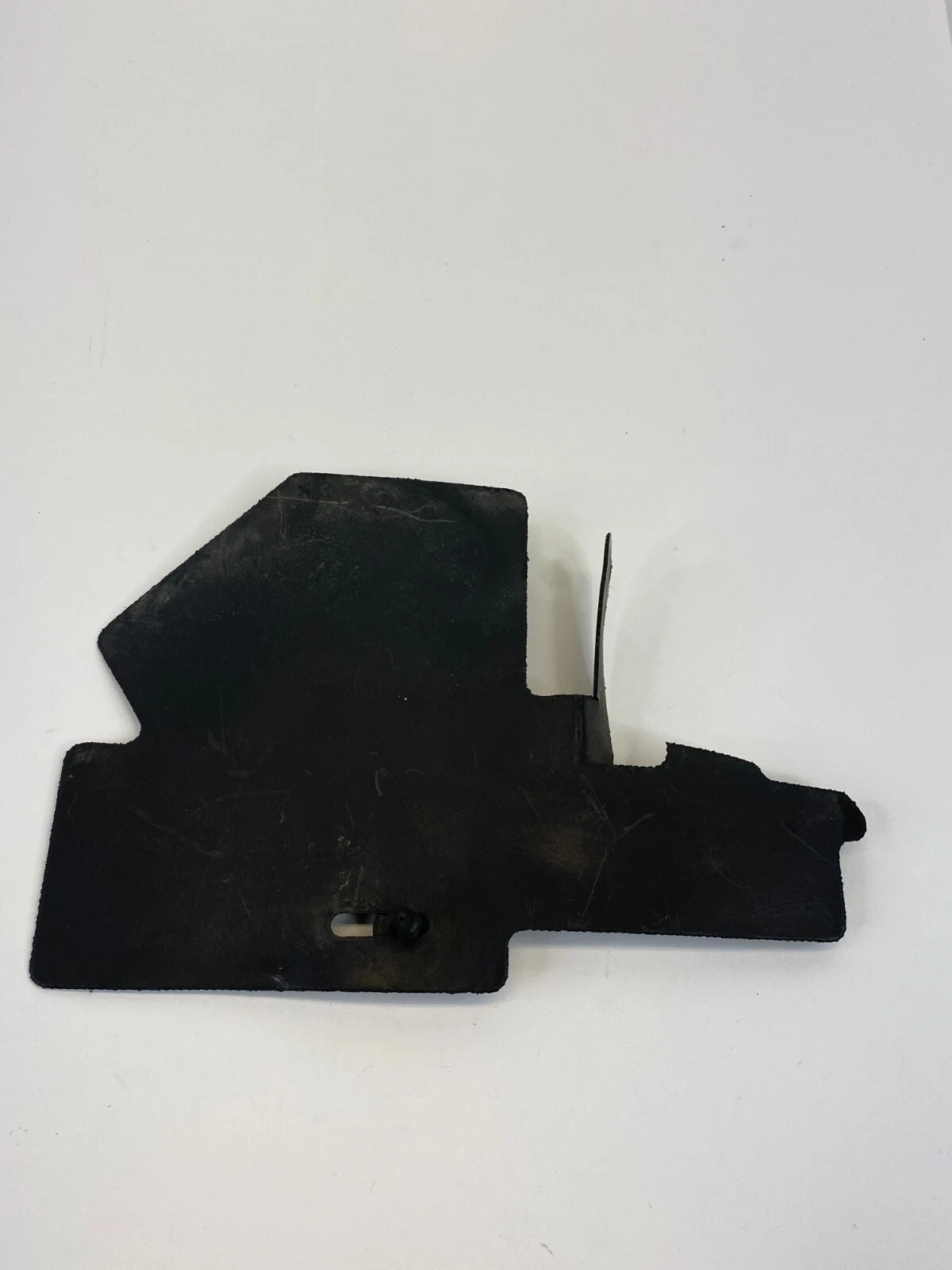 2013-2016 FORD ESCAPE FRONT LEFT DRIVER SIDE AIR SHIELD DEFLECTOR TRIM OEM