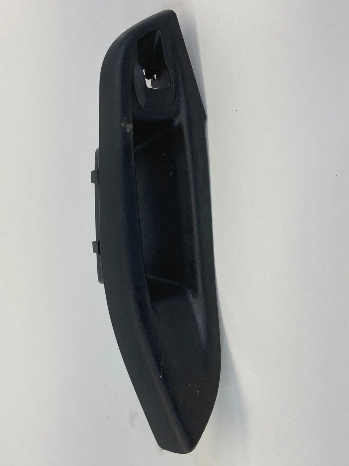 2012-2018 FORD FOCUS BACK RIGHT DOOR WINDOW SWITCH BEZEL TRIM 1085504X OEM