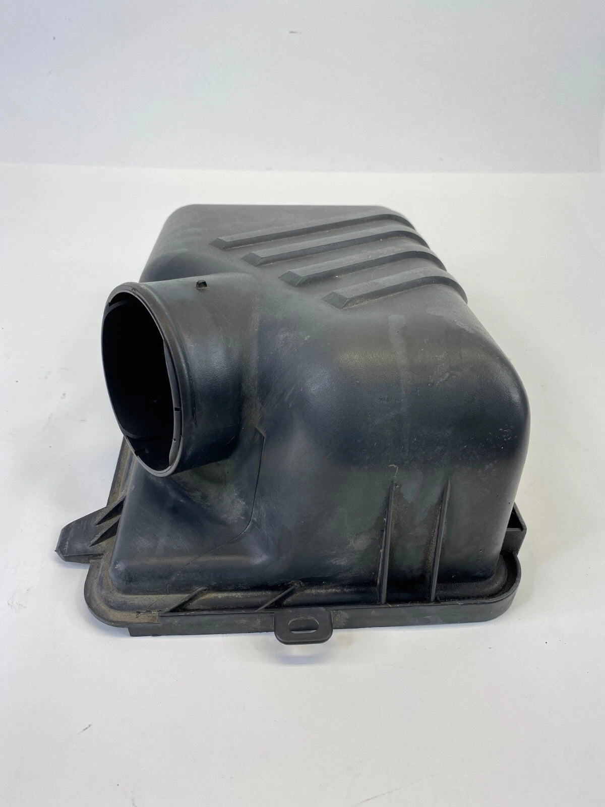 04-09 KIA SPECTRA AIR INTAKE FILTER BOX UPPER TOP COVER HOUSING 28111-2F200 OEM