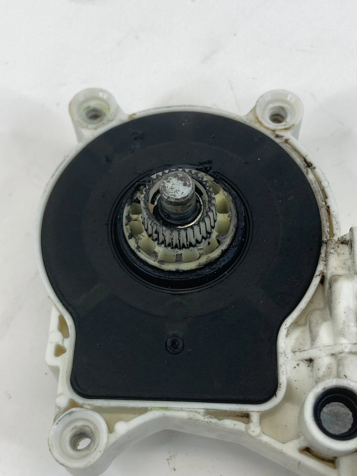 2005-2008 DODGE MAGNUM FRONT LEFT SIDE DOOR WINDOW MOTOR ASSEMBLY 0536009901