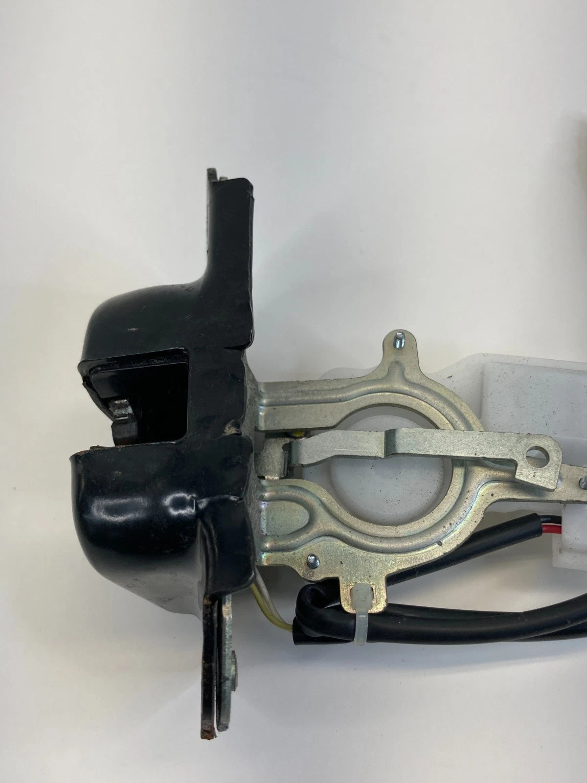 2009-2019 Ford Flex Tailgate Latch Liftgate Trunk Lid Power Lock Actuator OEM