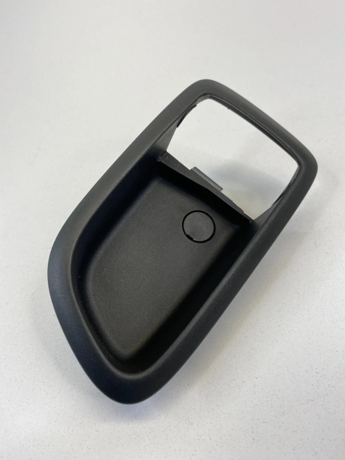 2004-2009 MAZDA 3 MAZDA3 REAR LEFT SIDE INTERIOR DOOR HANDLE BEZEL RR LH OEM