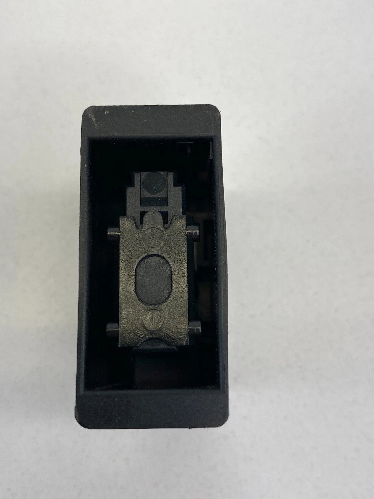 2004 2005 2006 BMW X3 GLOVE BOX FLASHLIGHT CHARGER PORT SOCKET 61138352336 OEM