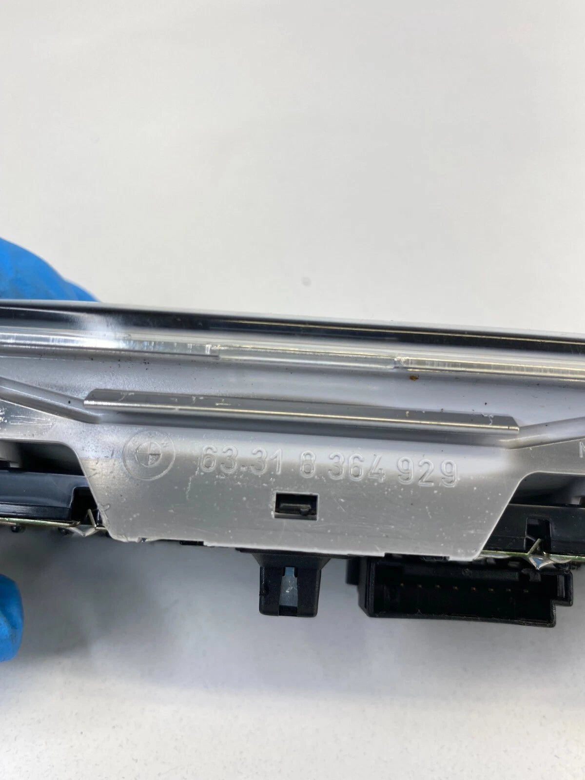 2004-2010 BMW X3 00-06 X5 FR INNER ROOF READING LIGHT MAP LAMP 63318364929 OEM