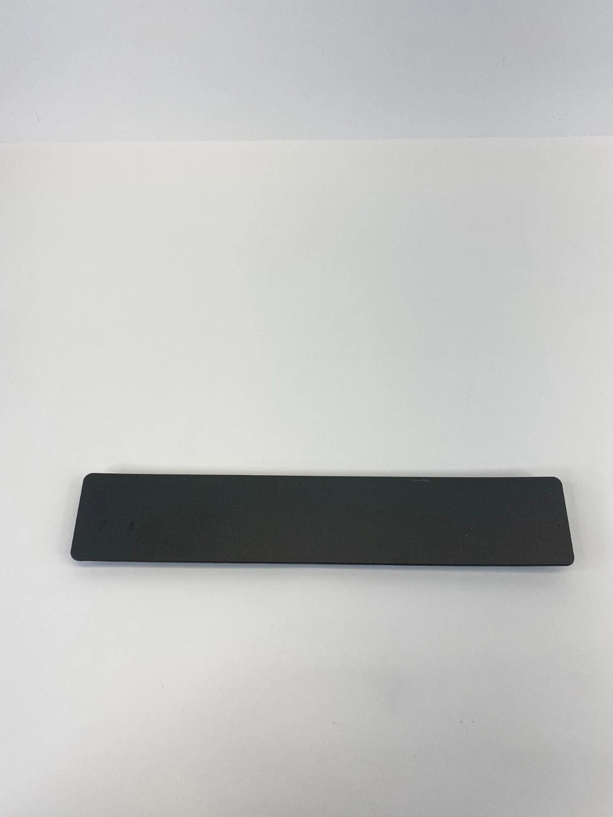 02-05 BMW 745I 745LI REAR TRUNK LID LIGHT ACCESS COVER BEZEL TRIM 51497030468