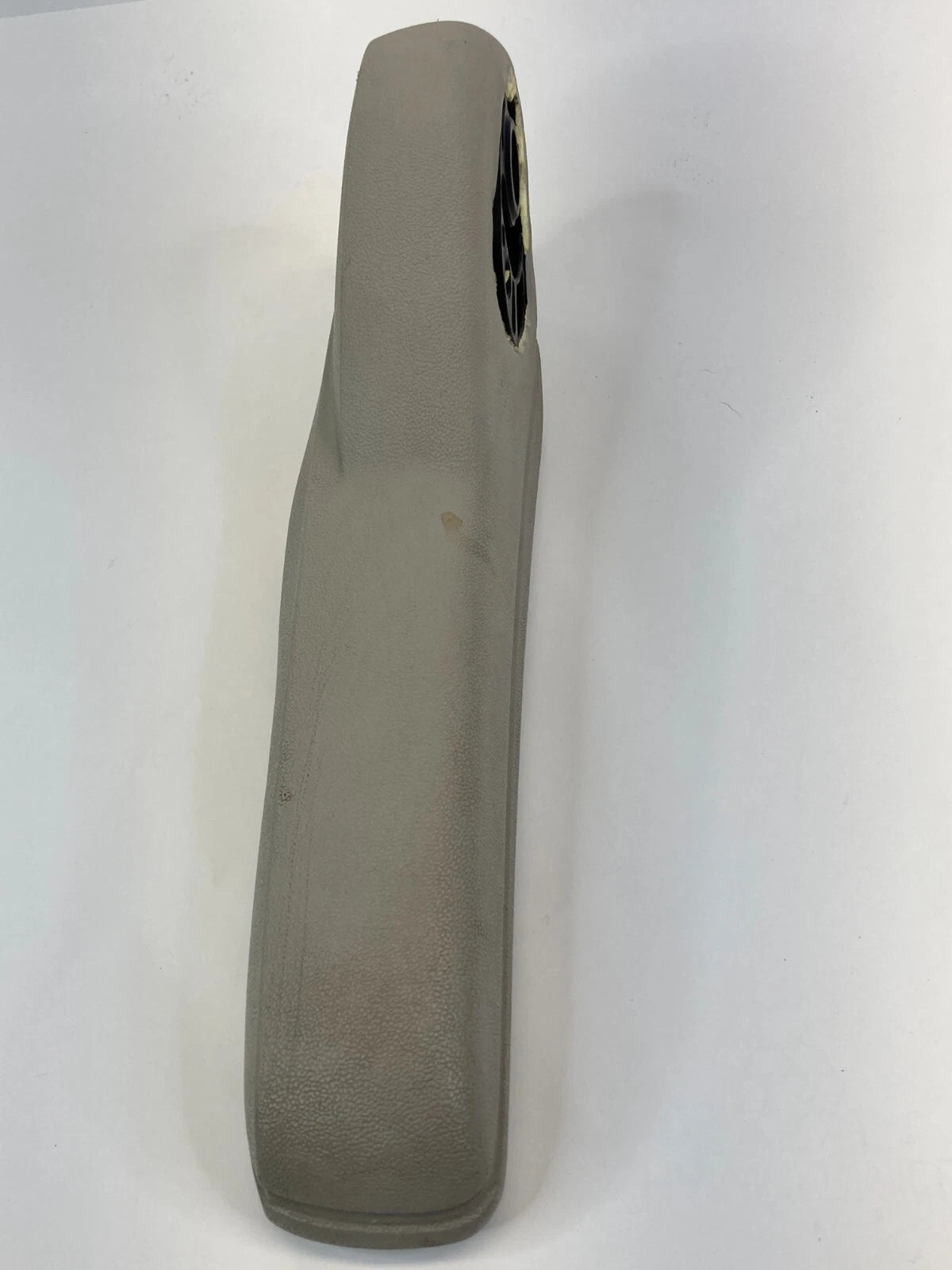 2008-2010 DODGE GRAND CARAVAN FRONT RIGHT SEAT ARMREST ARM REST OUTER OEM