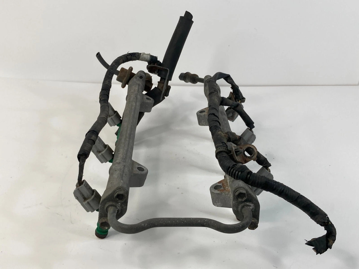 2002-2005 HYUNDAI SONATA 2.7L V6 FUEL INJECTORS WITH DELIVERY RAIL SET OEM