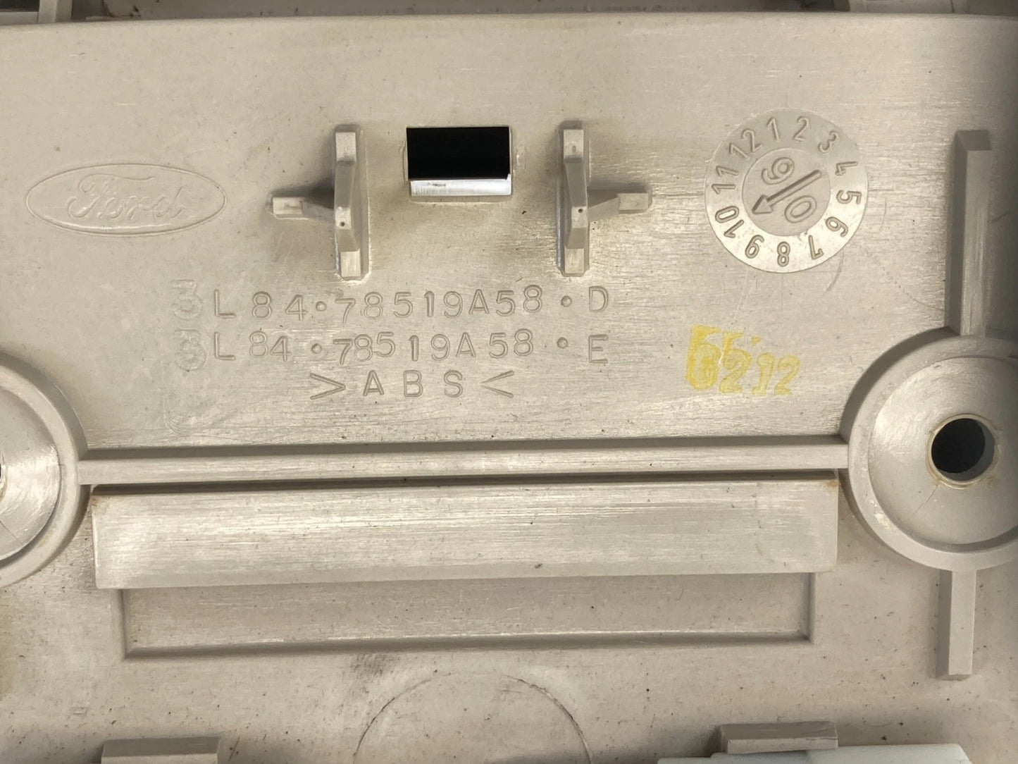 2005-2007 MERCURY MARINER 01-07 ESCAPE ROOF OVERHEAD DOME MAP LIGHT LAMP OEM