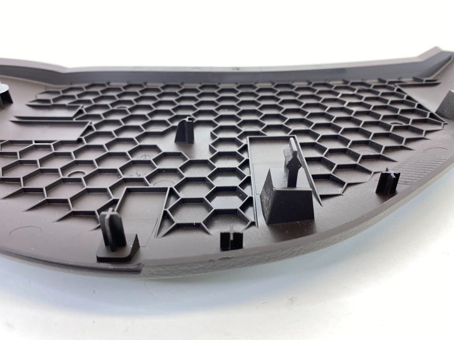 11-17 Volkswagen Touareg Left Driver Side Dash End Cover Cap Trim 7P6-858-247