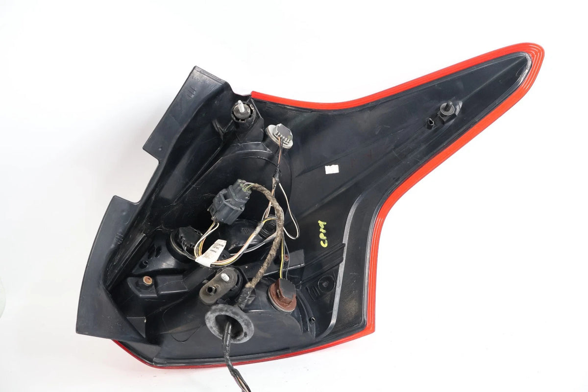2012-2014 FORD FOCUS HATCHBACK REAR LEFT DRIVER SIDE TAILLIGHT TAIL LAMP ASSY