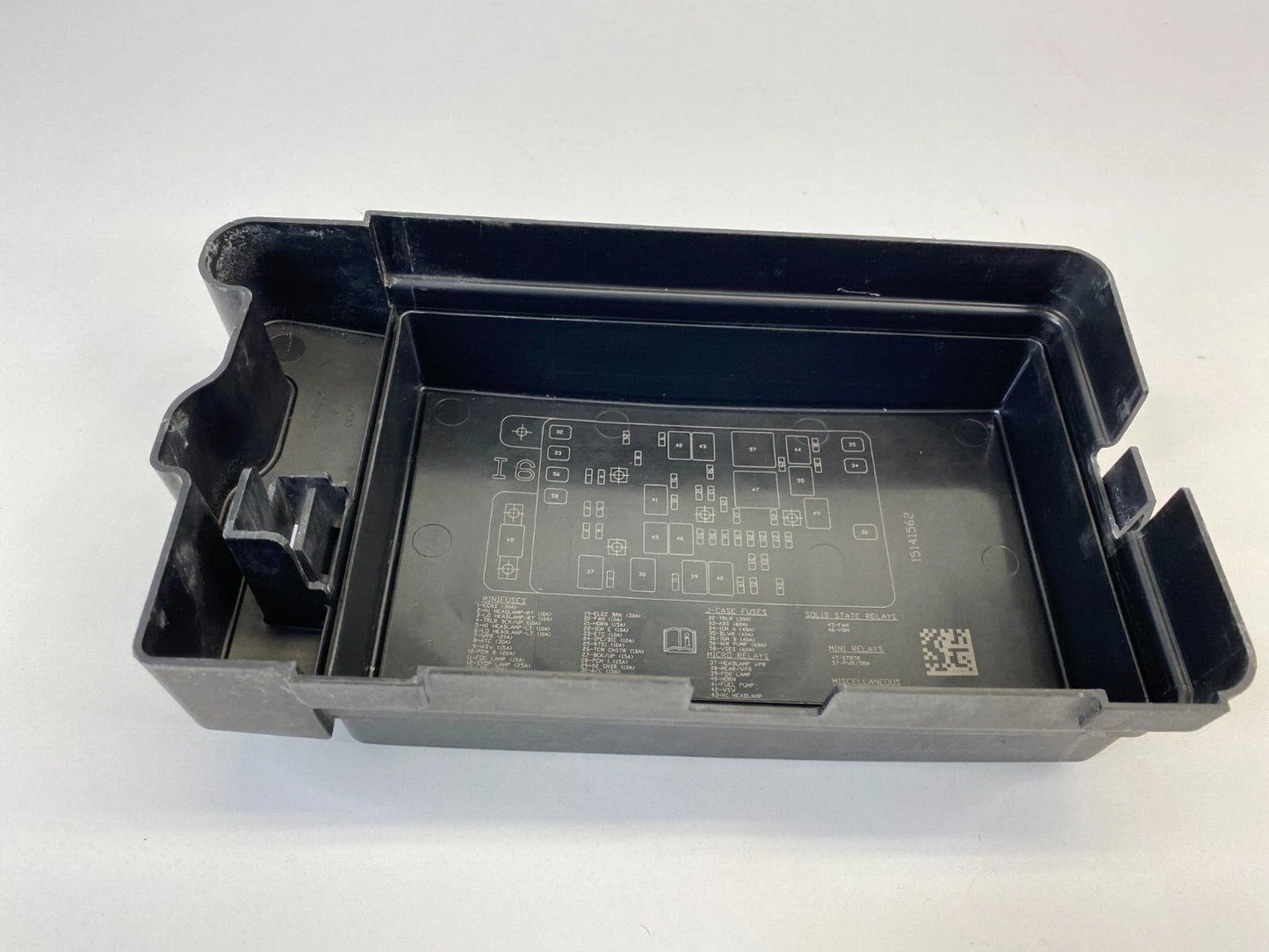 2006 GMC ENVOY 4.2L L6 ENGINE COMPARTMENT UPPER FUSE BOX CAP COVER LID 15141562