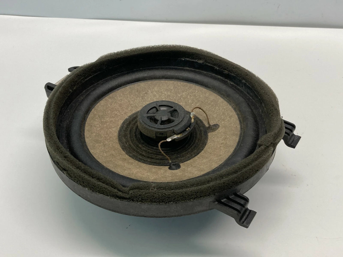 05-08 CHEVROLET UPLANDER 05 06 MONTANA REAR LEFT DOOR SPEAKER AUDIO 15883024 OEM