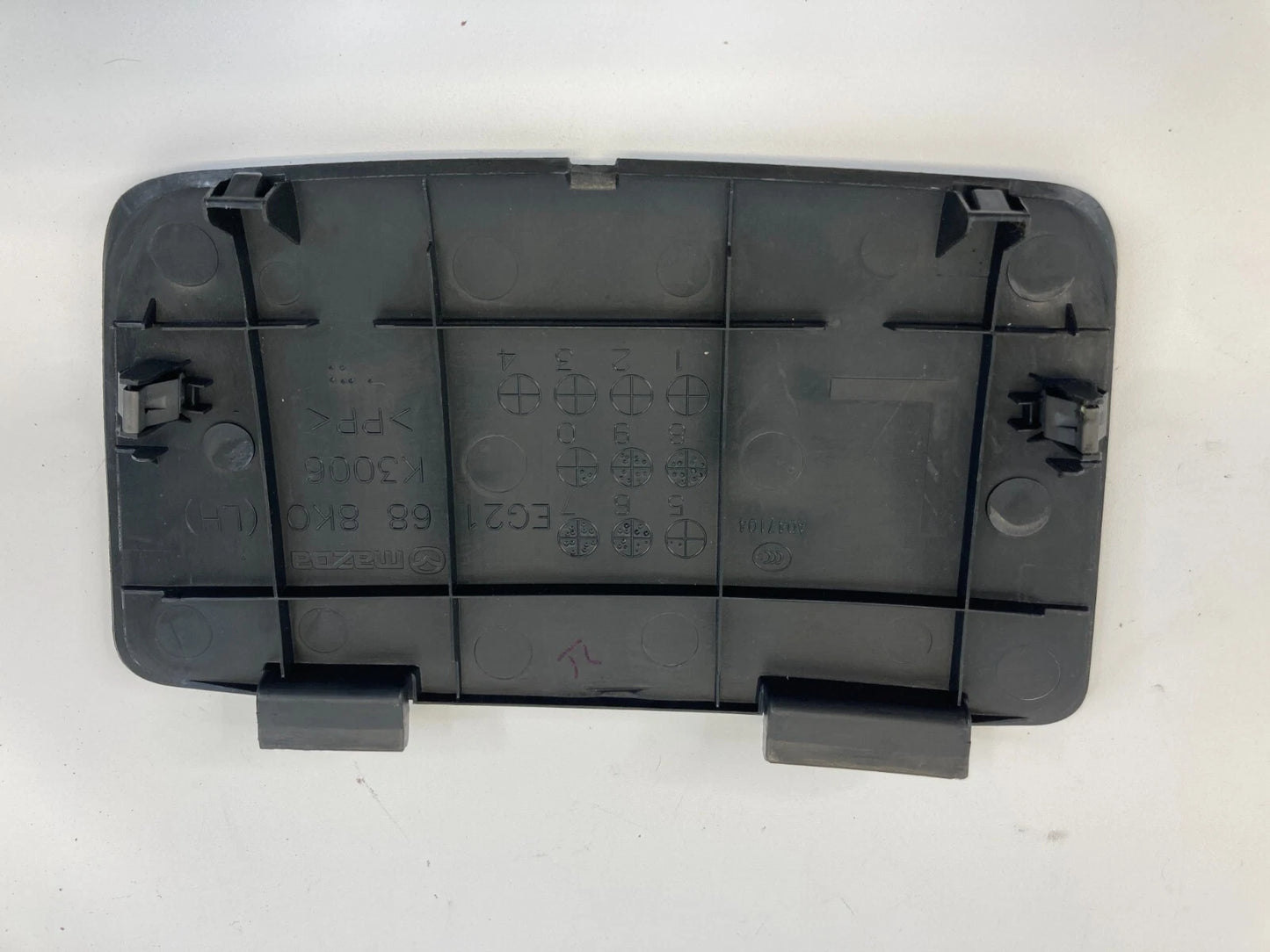2007-2012 MAZDA CX-7 REAR TRUNK LEFT SIDE INSERT COVER PANEL TRIM EG21-68-8K0