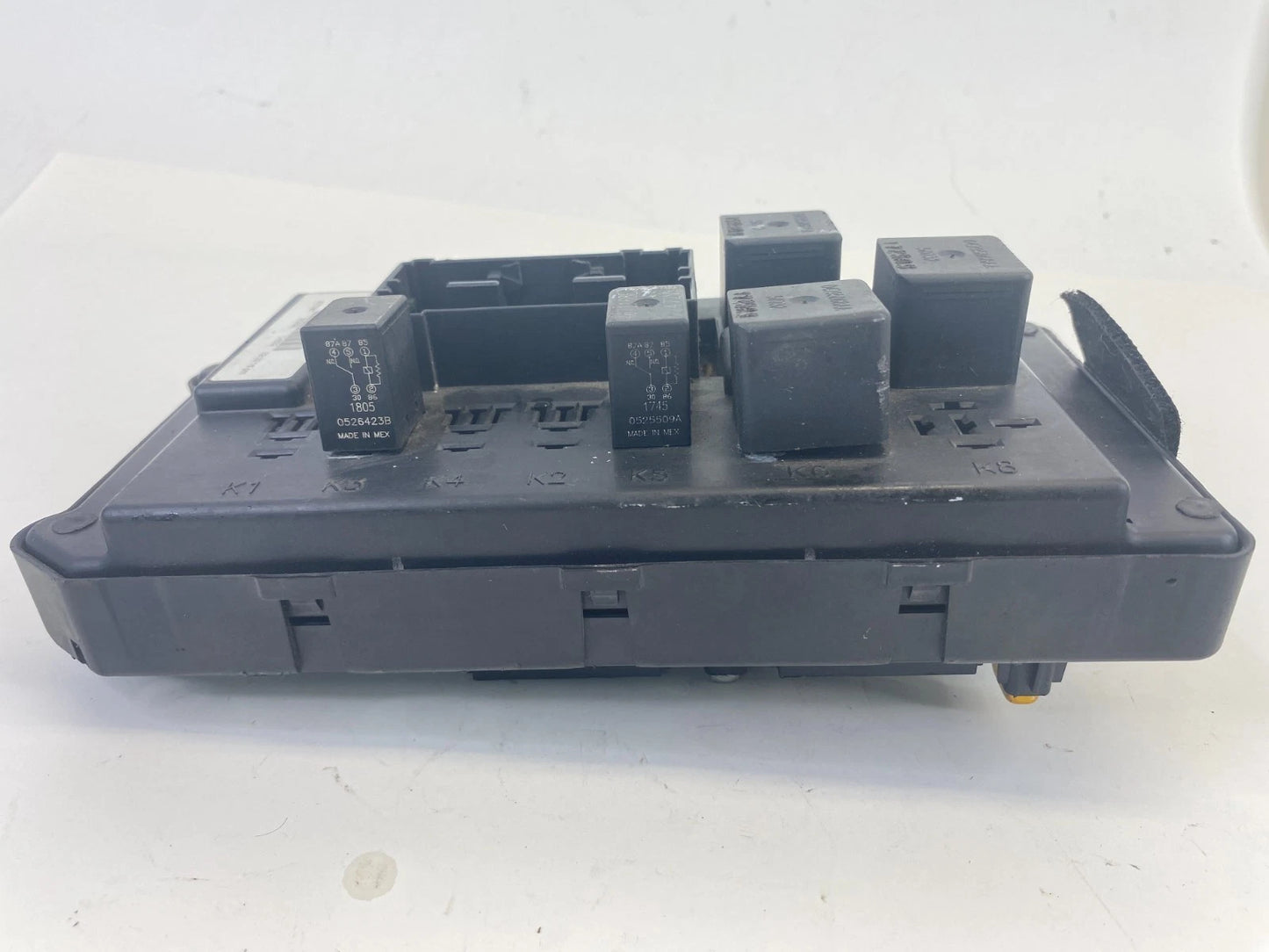 05 06 JEEP GRAND CHEROKEE INTERIOR CABIN FUSE BOX RELAY JUNCTION BLOCK 56050066