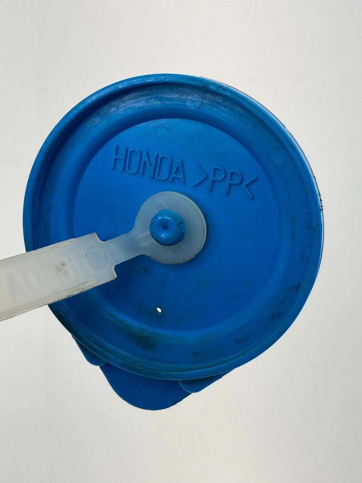 2003-2007 HONDA ACCORD WINDSHIELD WASHER FLUID RESERVOIR CAP COVER
