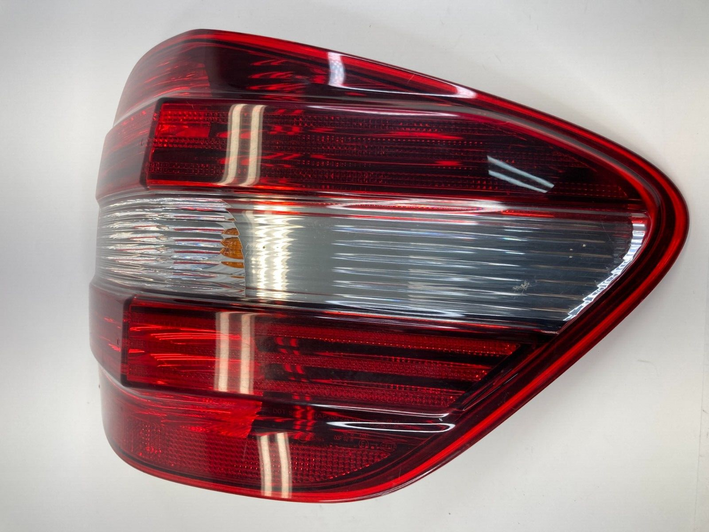 2006-2009 Mercedes-Benz ML350 Rear Right Side Tail Light Taillight Lamp 22517200