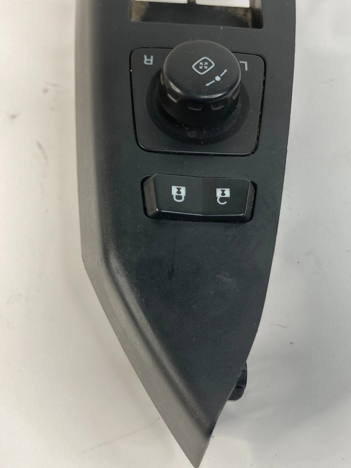 12-15 CHEVY CAPTIVA SPORT FRONT LEFT DOOR MASTER SWITCH BEZEL MIRROR SWITCH OEM