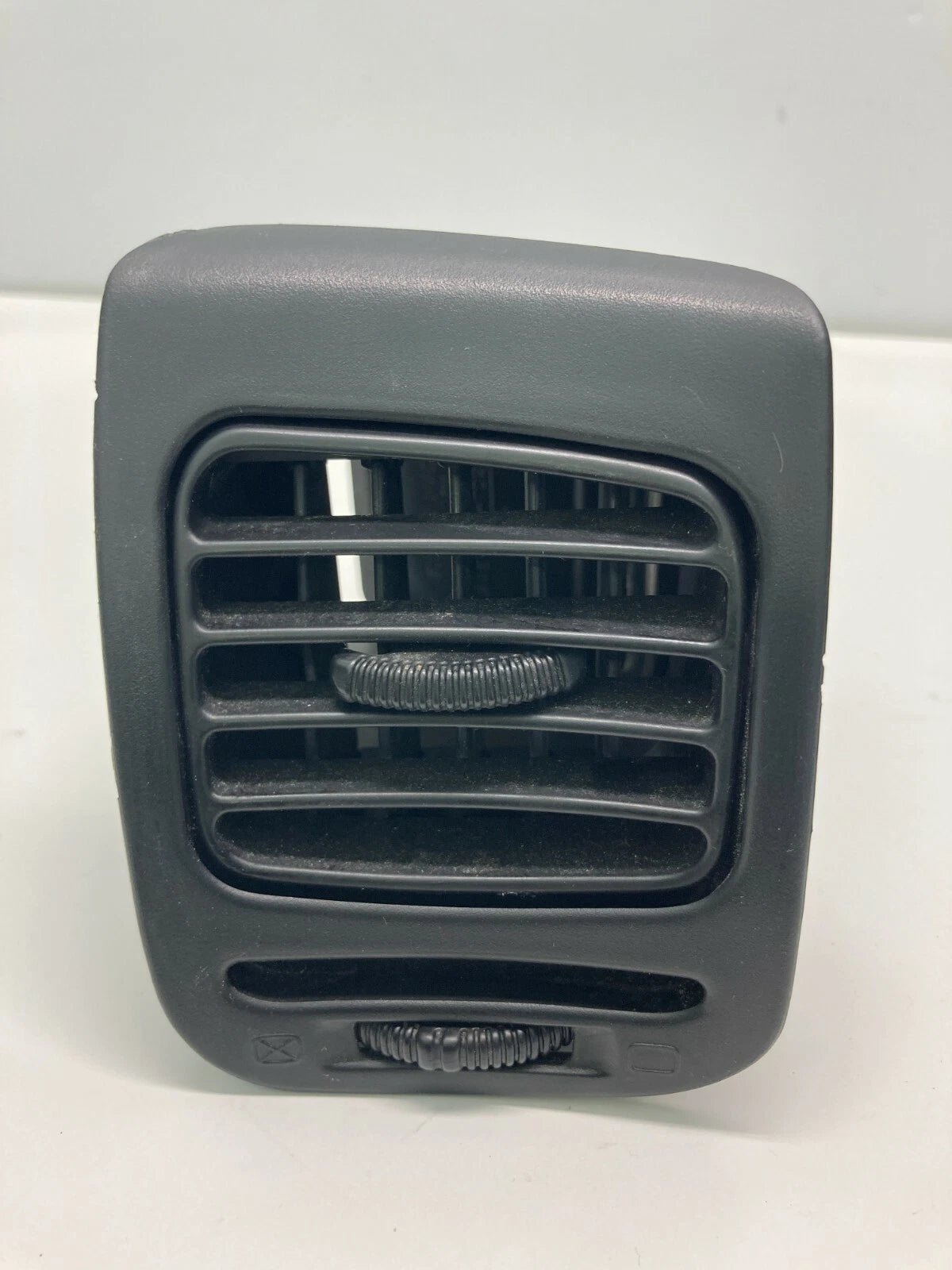 1995 1996 1997 1998 1999 SUBARU LEGACY RIGHT PASSENGER SIDE DASH AC AIR VENT RH