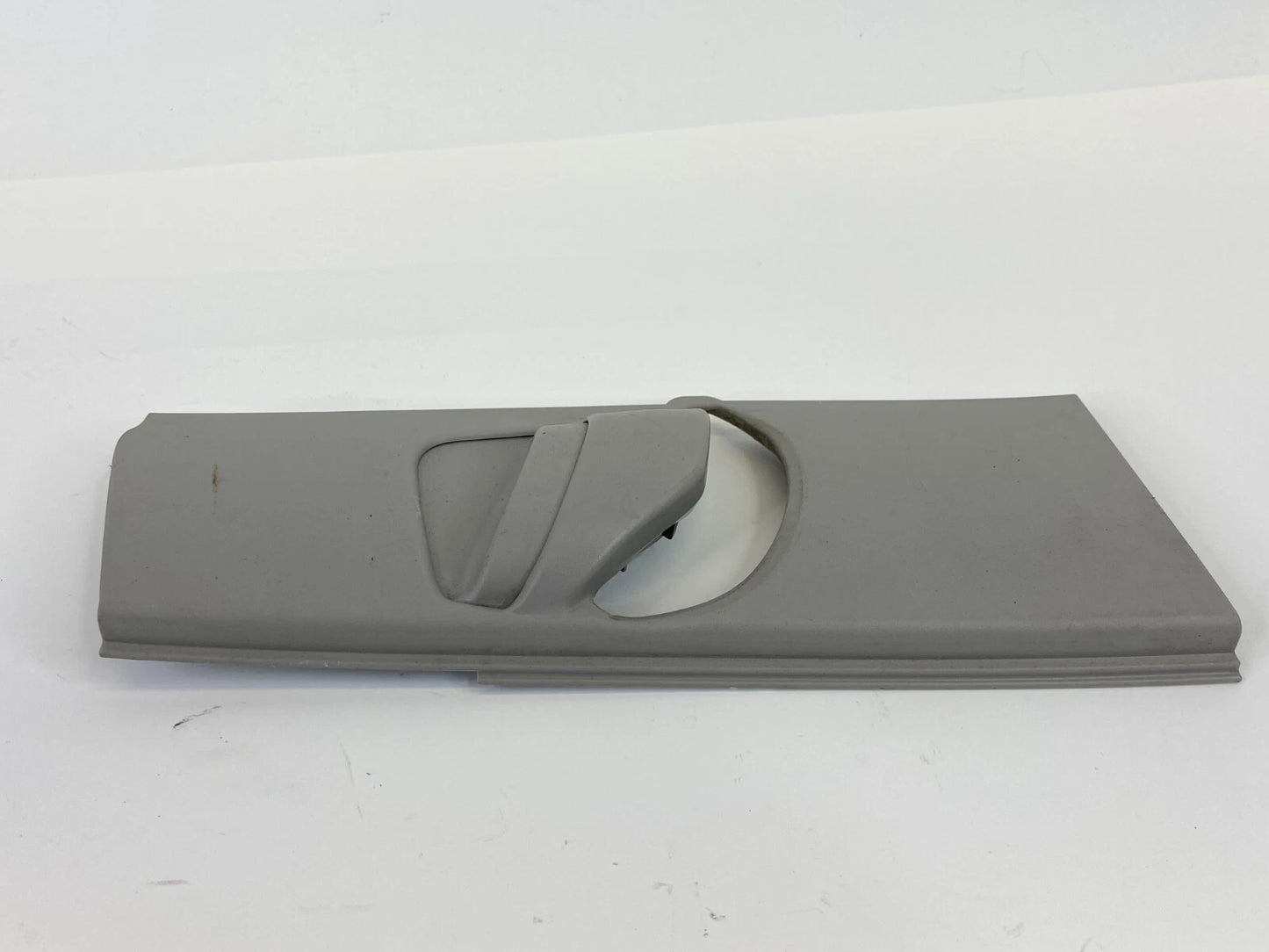 10-15 TOYOTA PRIUS FRONT RIGHT SEAT BELT HEIGHT ADJUSTER ANCHOR COVER 7302353020