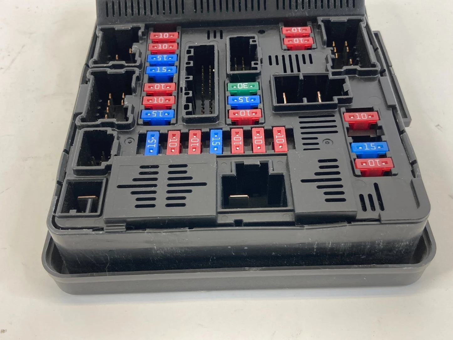 2013-2015 Nissan Pathfinder Engine Room IPDM Fuse Relay Box 284B7-3JV0B OEM