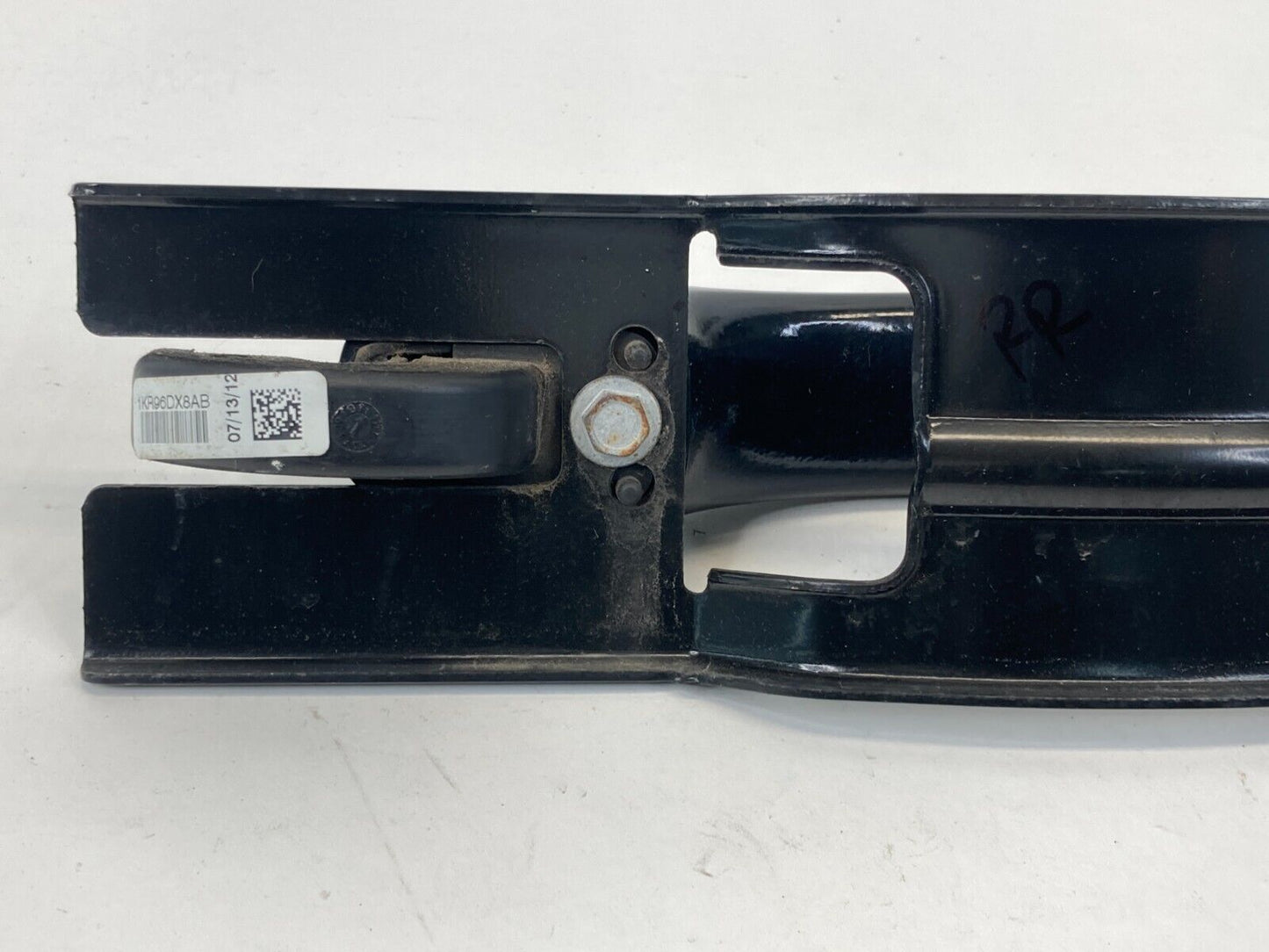 2011-2014 Dodge Avenger Rear Right Side Exterior Door Handle 1KR96DX8AB OEM