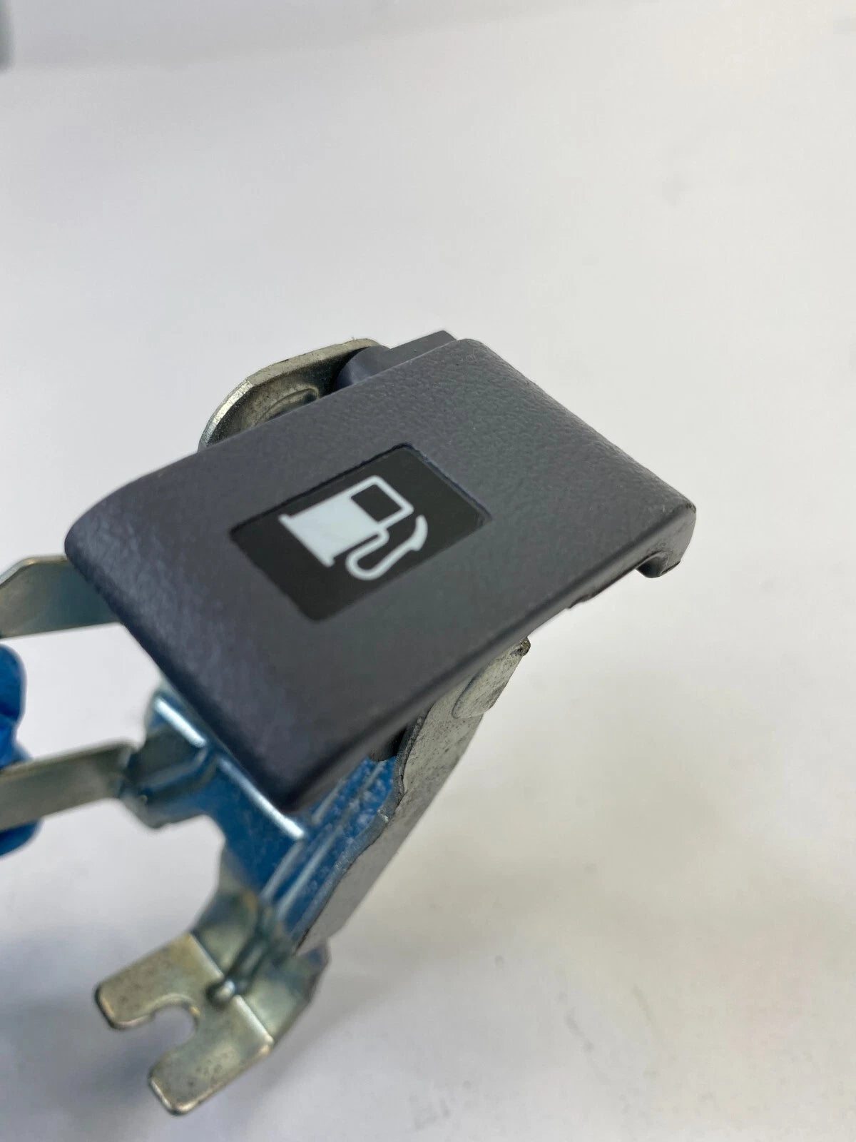 2005-2010 HONDA ODYSSEY FUEL DOOR OPENER RELEASE HANDLE ASSEMBLY OEM