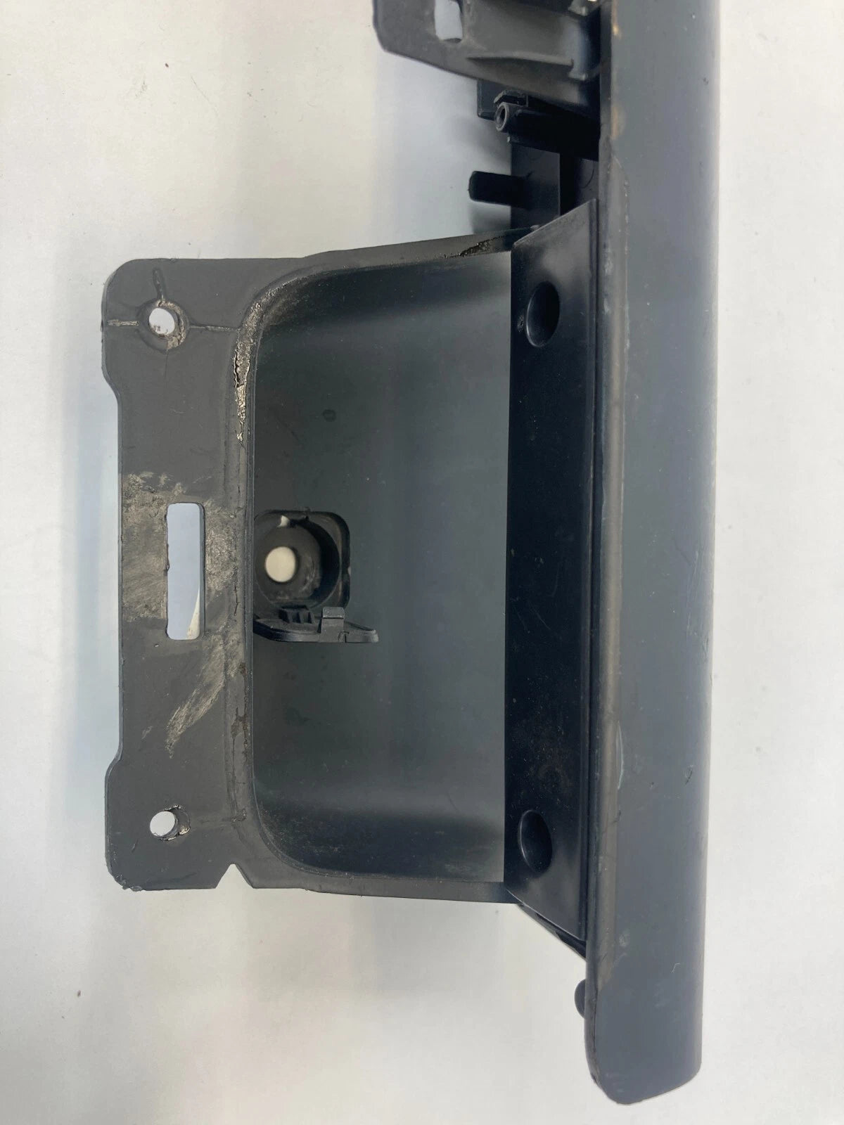 2010-2013 KIA SOUL REAR RIGHT PASSENGER SIDE DOOR WINDOW SWITCH BEZEL TRIM OEM