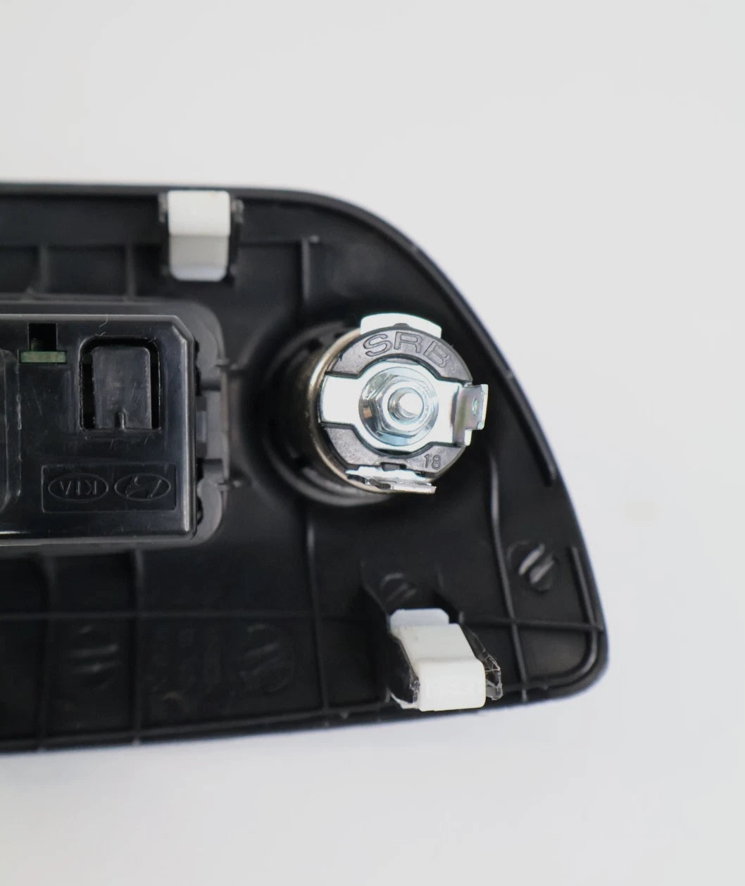10-13 KIA SOUL DASH USB AUX MEDIA PORT DUAL 12V POWER OUTLET ASSEMBLY 847462K200